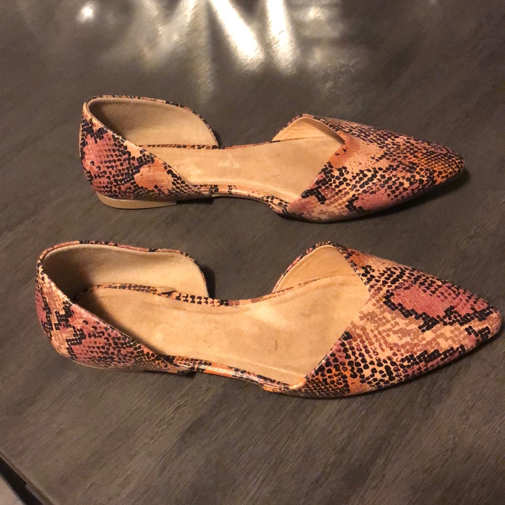 Snake skin pattern flats